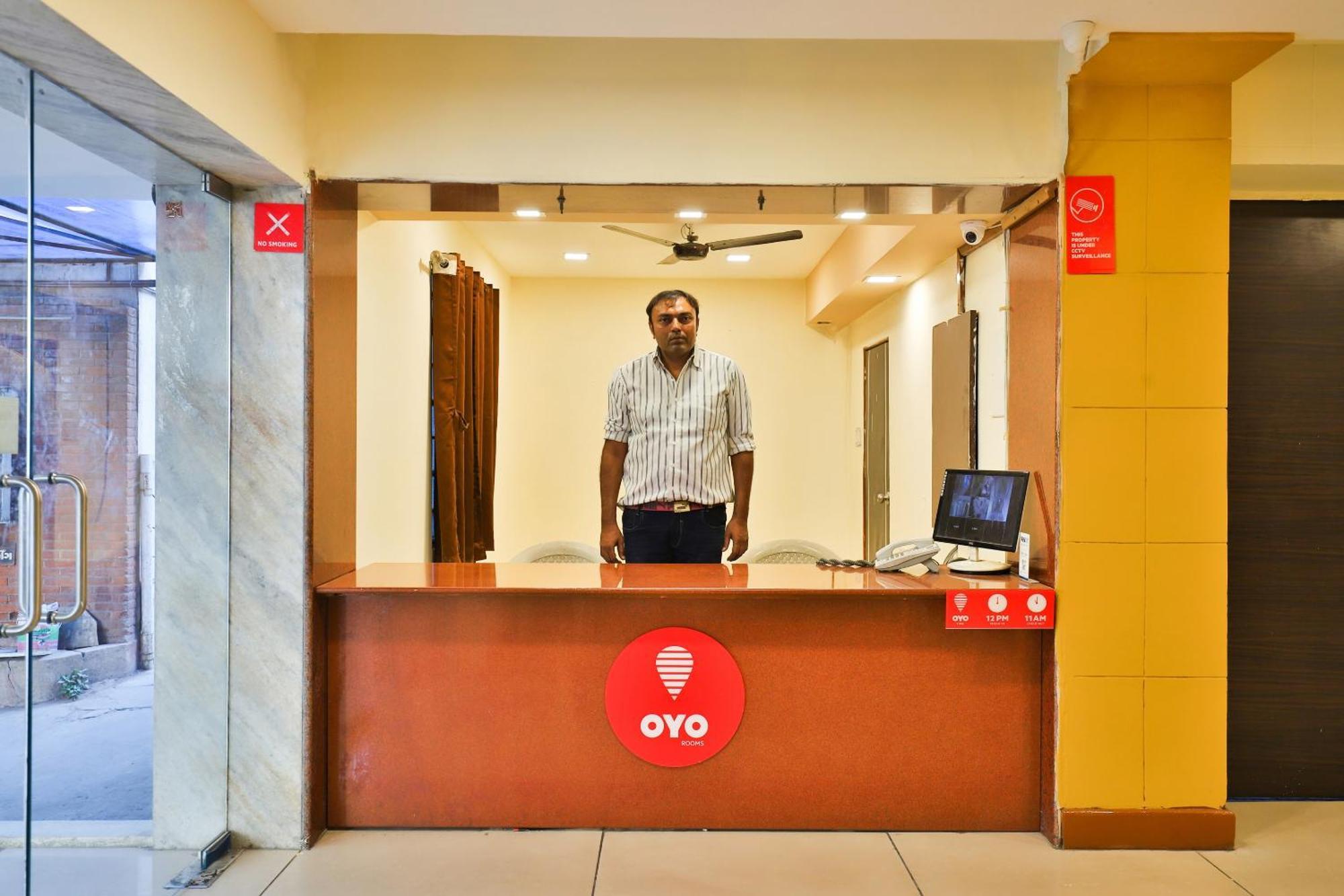 Hotel O Utsav Вадодара Экстерьер фото